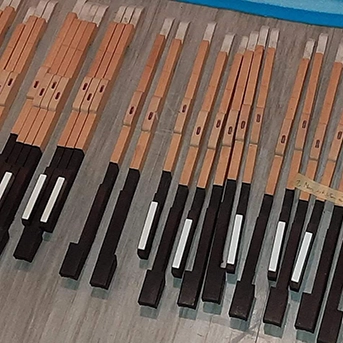 Ausgebaute Orgeltasten