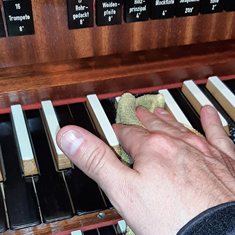 Orgel-Reinigung