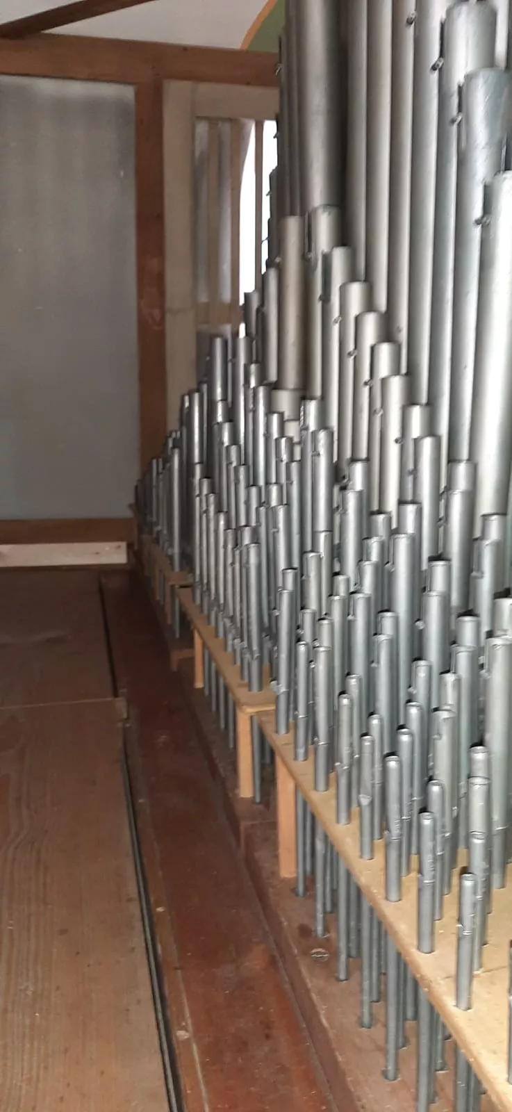 Pfeifenwerk in der Orgel in Oberndorf-Beffendorf